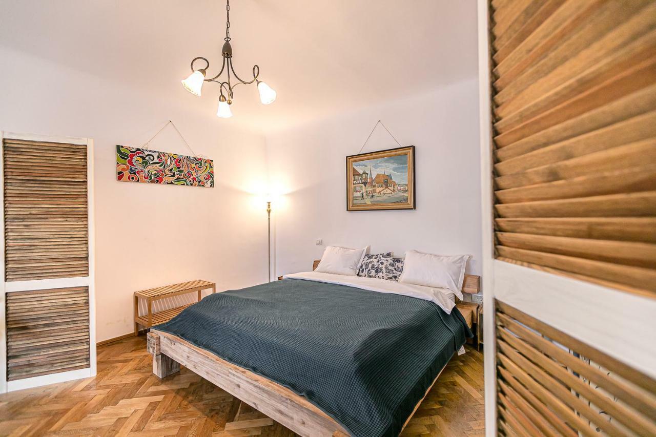 Appartement Saint John'S 22 Braşov Extérieur photo