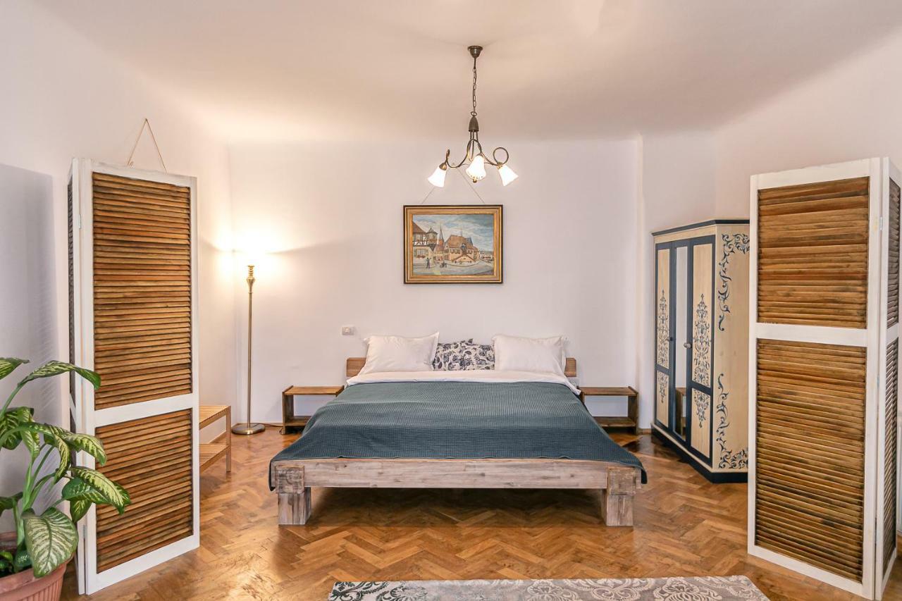 Appartement Saint John'S 22 Braşov Extérieur photo