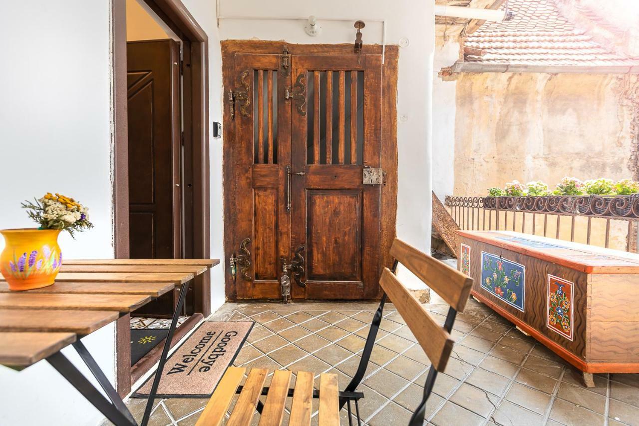 Appartement Saint John'S 22 Braşov Extérieur photo